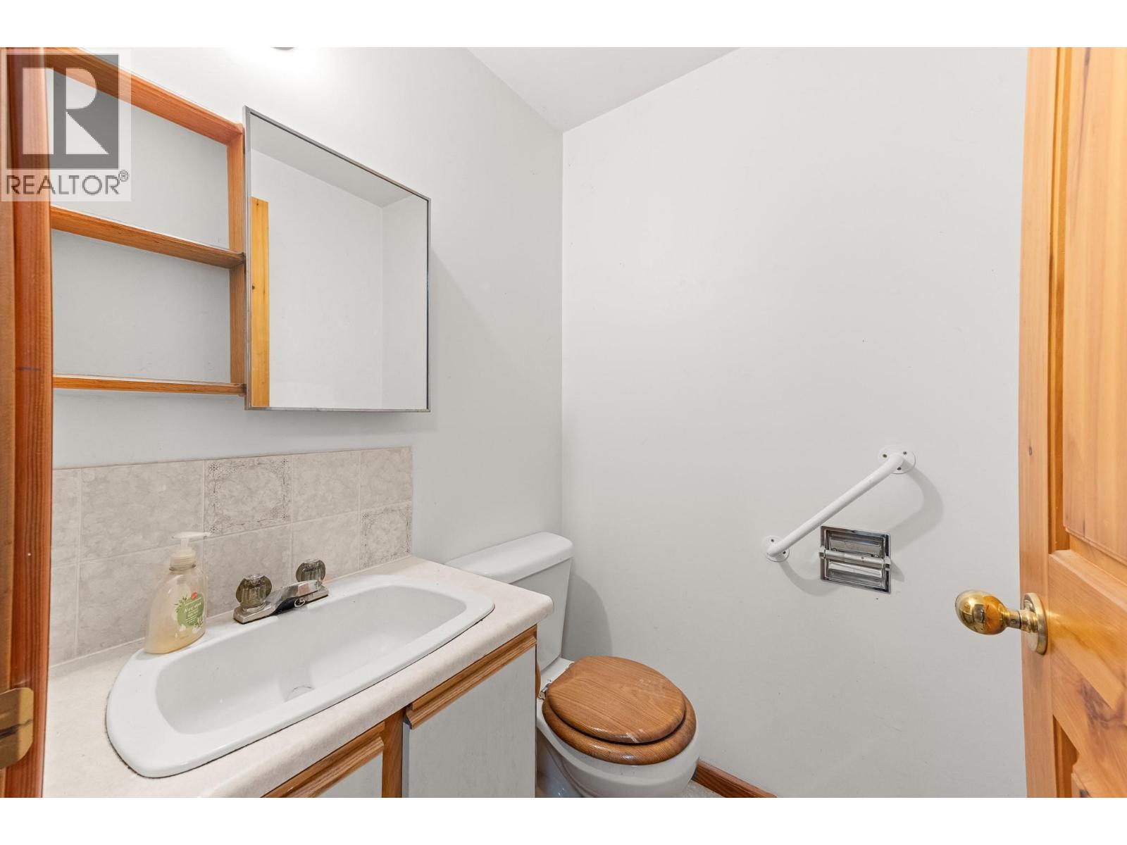 1084 Simmons Road, Creston, British Columbia  V0B 1G7 - Photo 42 - 10393070