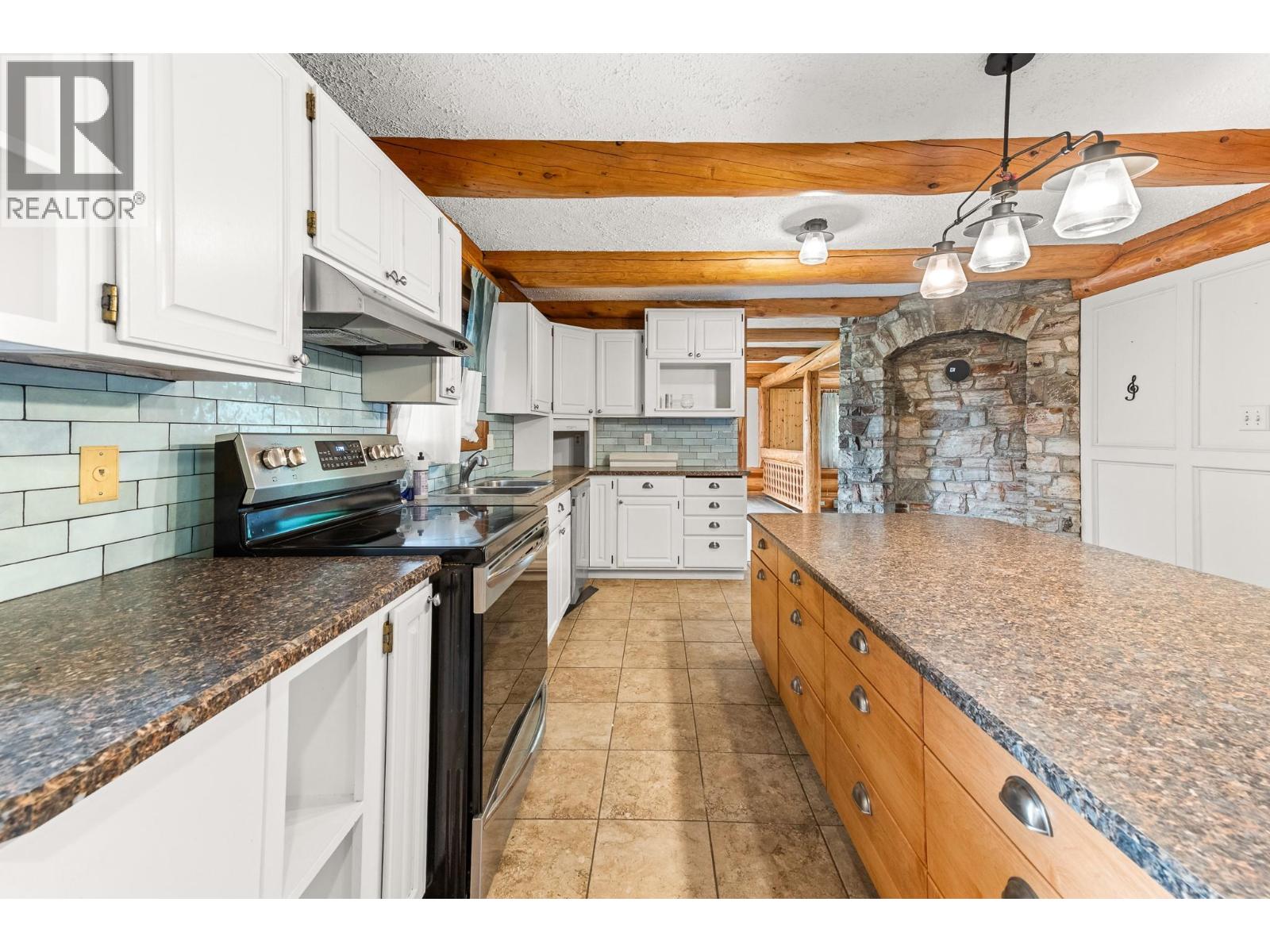 1084 Simmons Road, Creston, British Columbia  V0B 1G7 - Photo 6 - 10393070