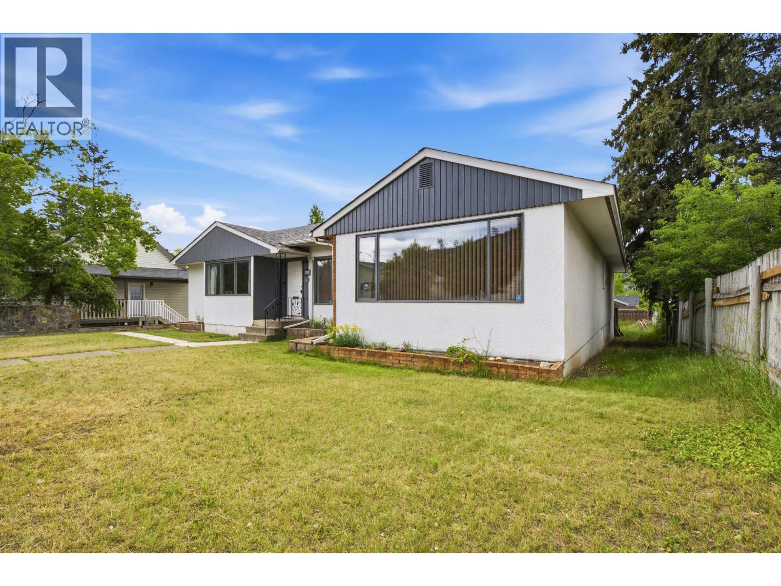 239 N Fifth Avenue, Williams Lake, British Columbia  V2G 2E9 - Photo 9 - R3141479