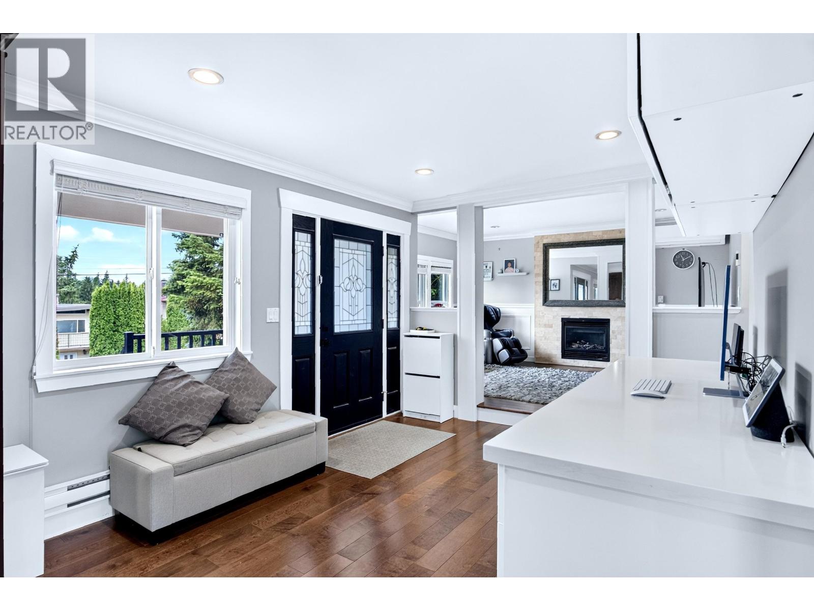 369 Mundy Street, Coquitlam, British Columbia  V3K 5M7 - Photo 10 - R3141518