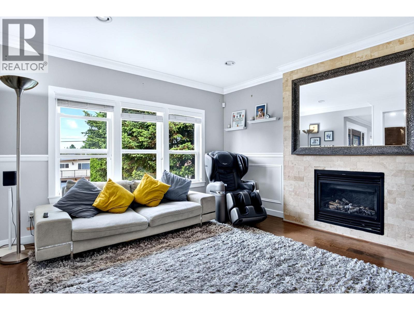 369 Mundy Street, Coquitlam, British Columbia  V3K 5M7 - Photo 3 - R3141518