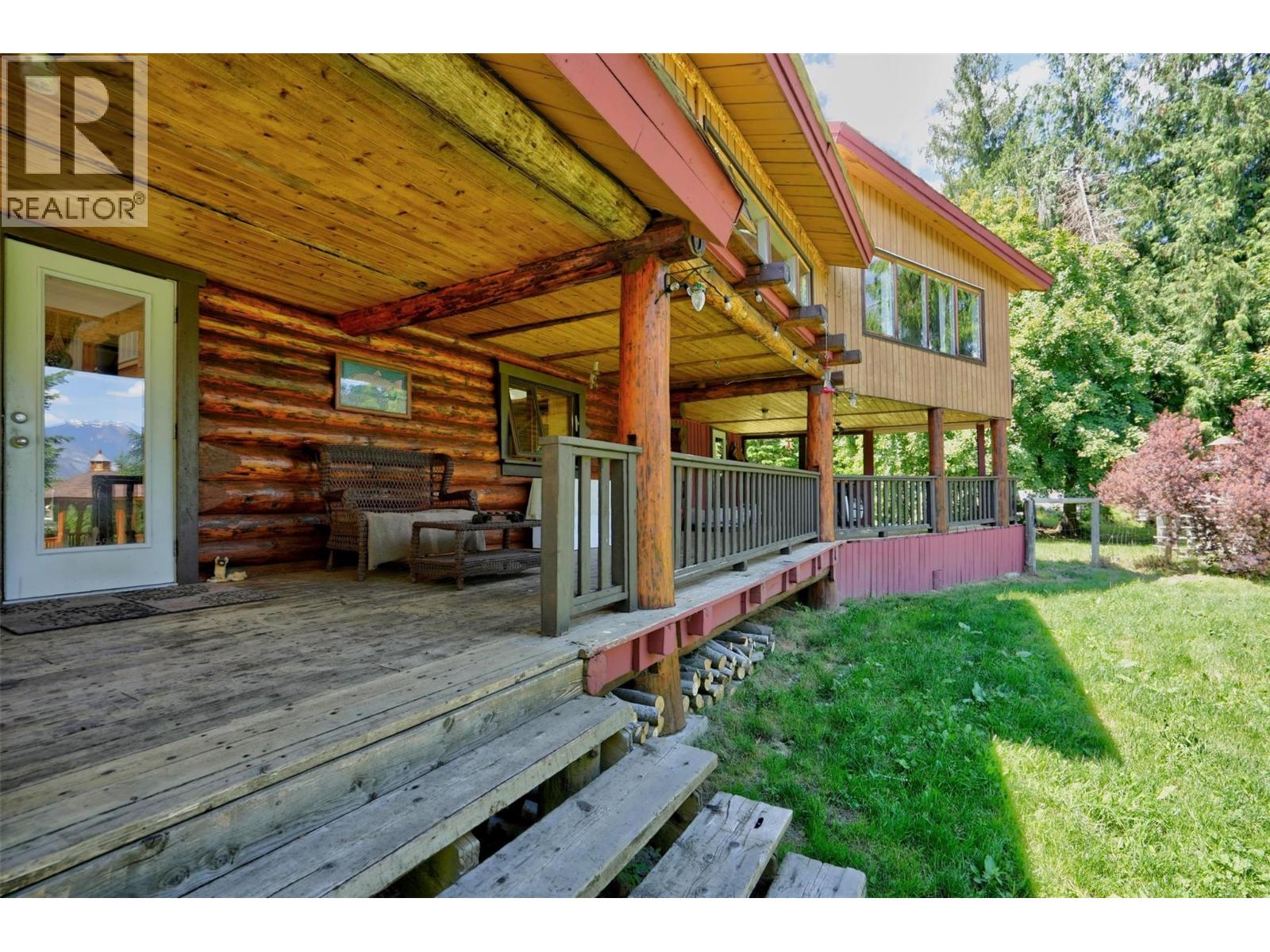 9413 Shutty Bench Road, Kaslo, British Columbia  V0G 1M0 - Photo 13 - 10392229