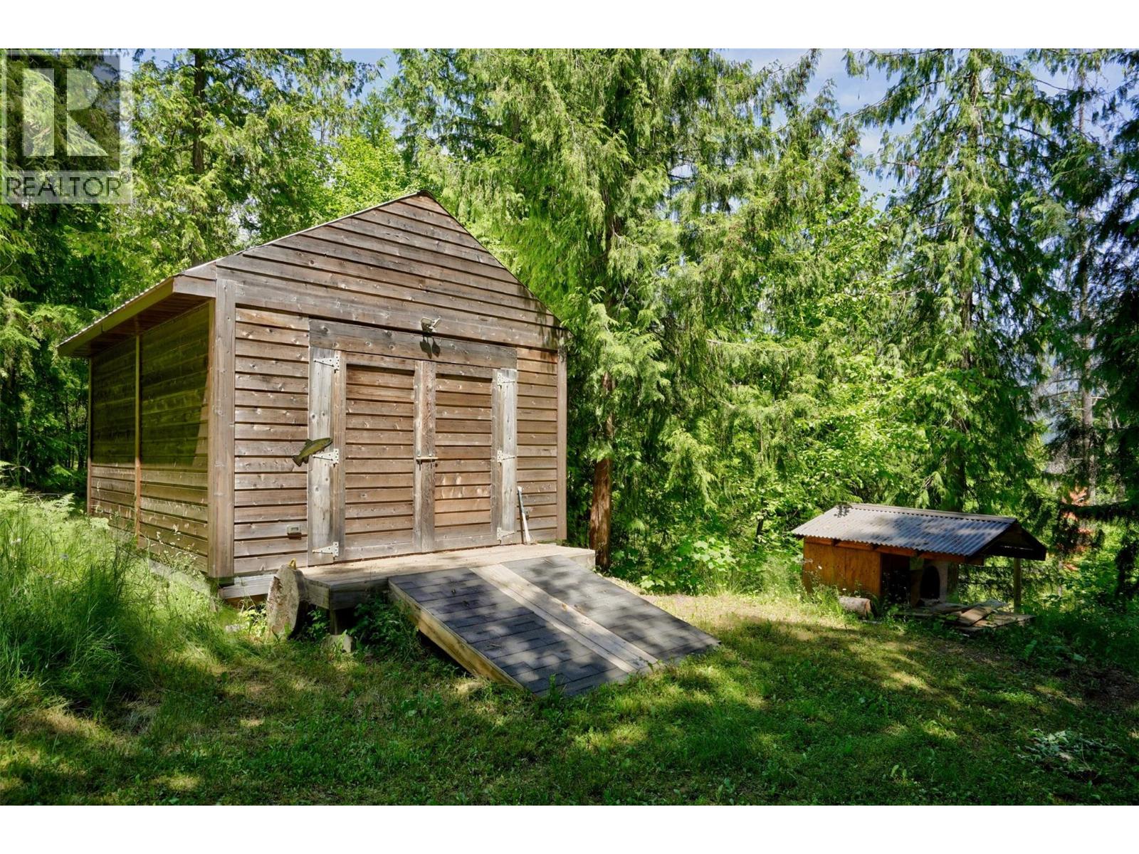 9413 Shutty Bench Road, Kaslo, British Columbia  V0G 1M0 - Photo 9 - 10392229