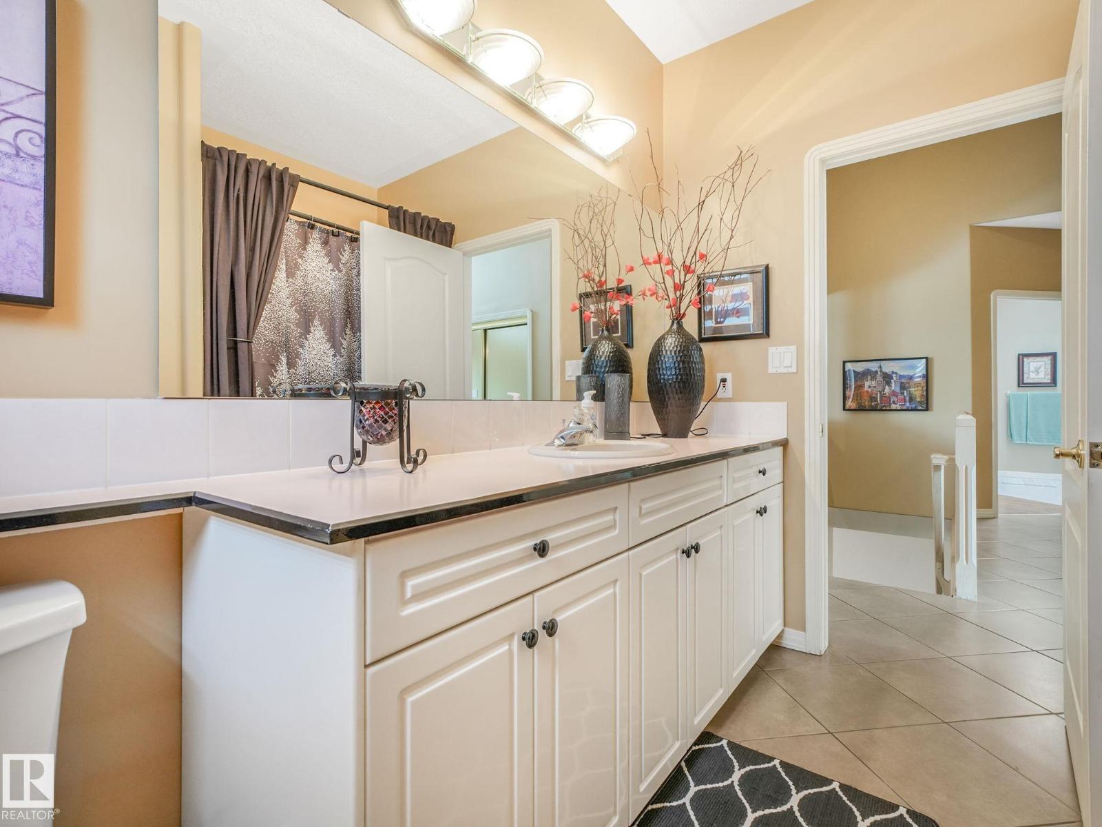 1058 James Cr NW, Edmonton, Alberta  T6L 6P6 - Photo 32 - E4496439