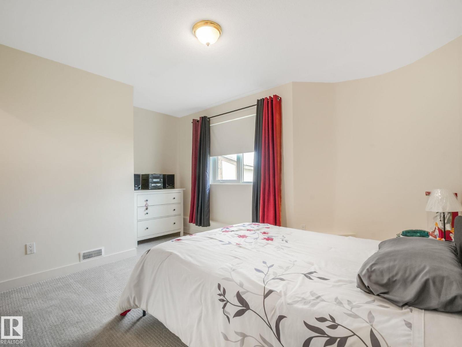 1058 James Cr NW, Edmonton, Alberta  T6L 6P6 - Photo 42 - E4496439