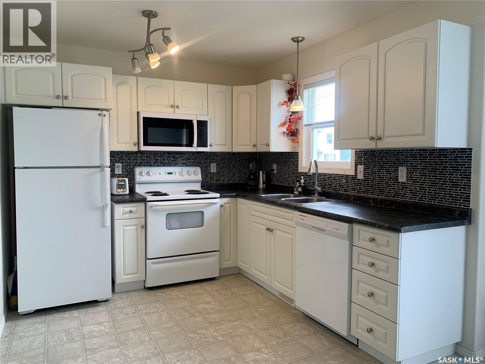 33 135 Pawlychenko Lane, Saskatoon, Saskatchewan  S7V 1K2 - Photo 5 - SK041146