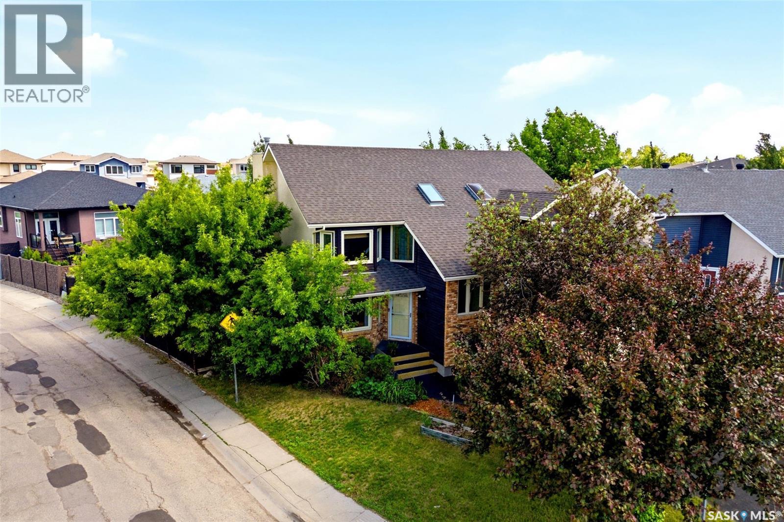 6703 Maplecrest Place, Regina, Saskatchewan  S4X 3Z1 - Photo 3 - SK041013