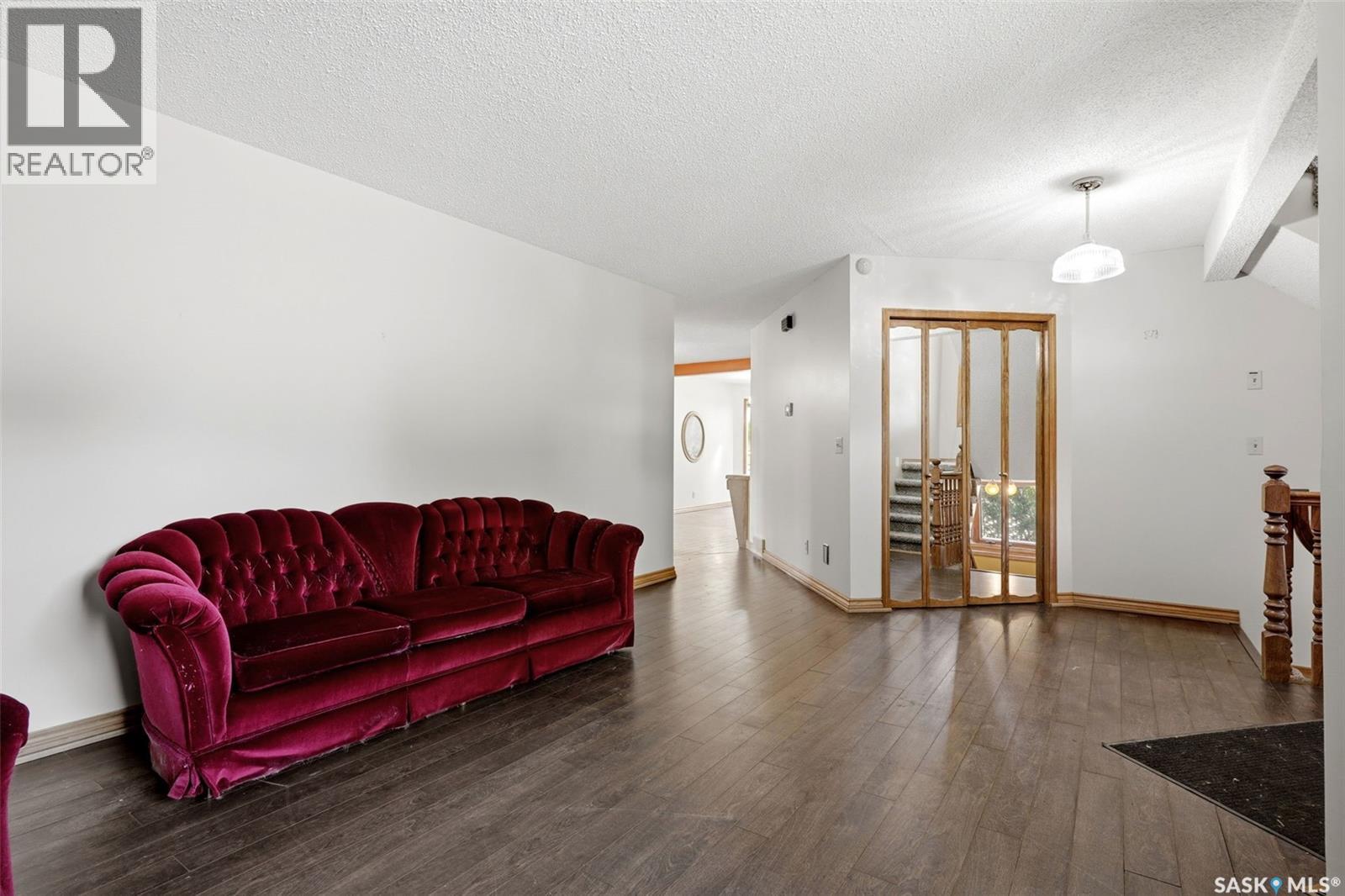 6703 Maplecrest Place, Regina, Saskatchewan  S4X 3Z1 - Photo 9 - SK041013