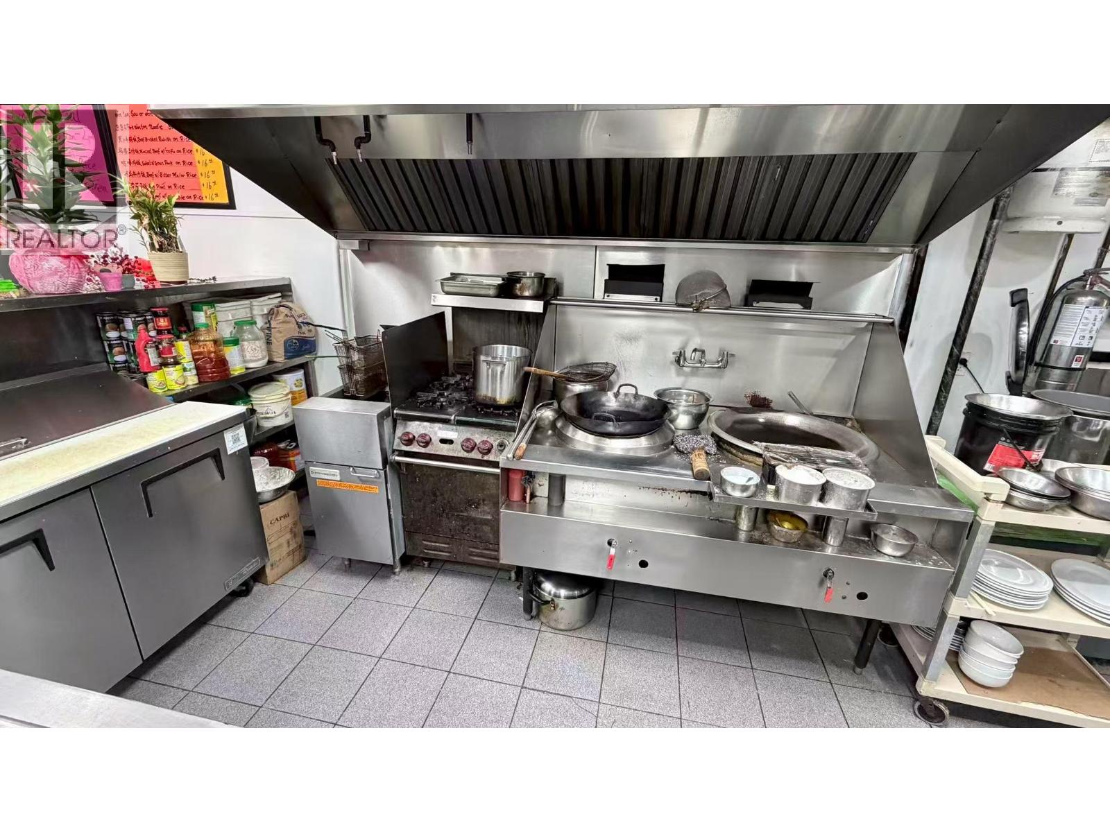 917 DAVIE STREET, Vancouver, British Columbia