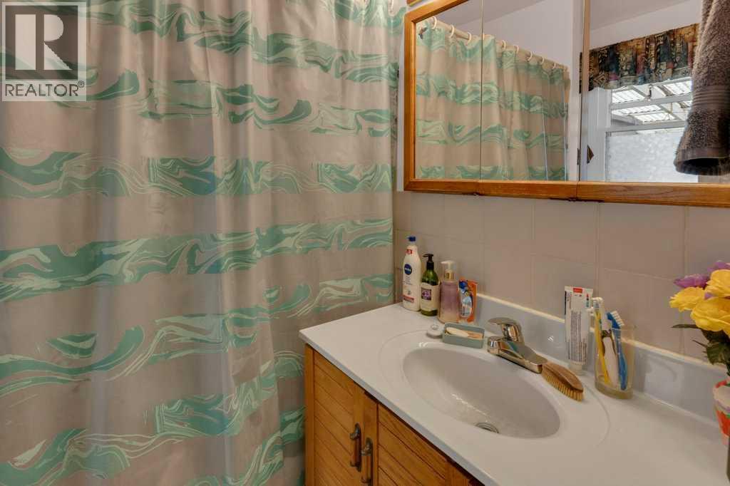 309 4 Avenue, Strathmore, Alberta  T1P 1B4 - Photo 14 - A2323951
