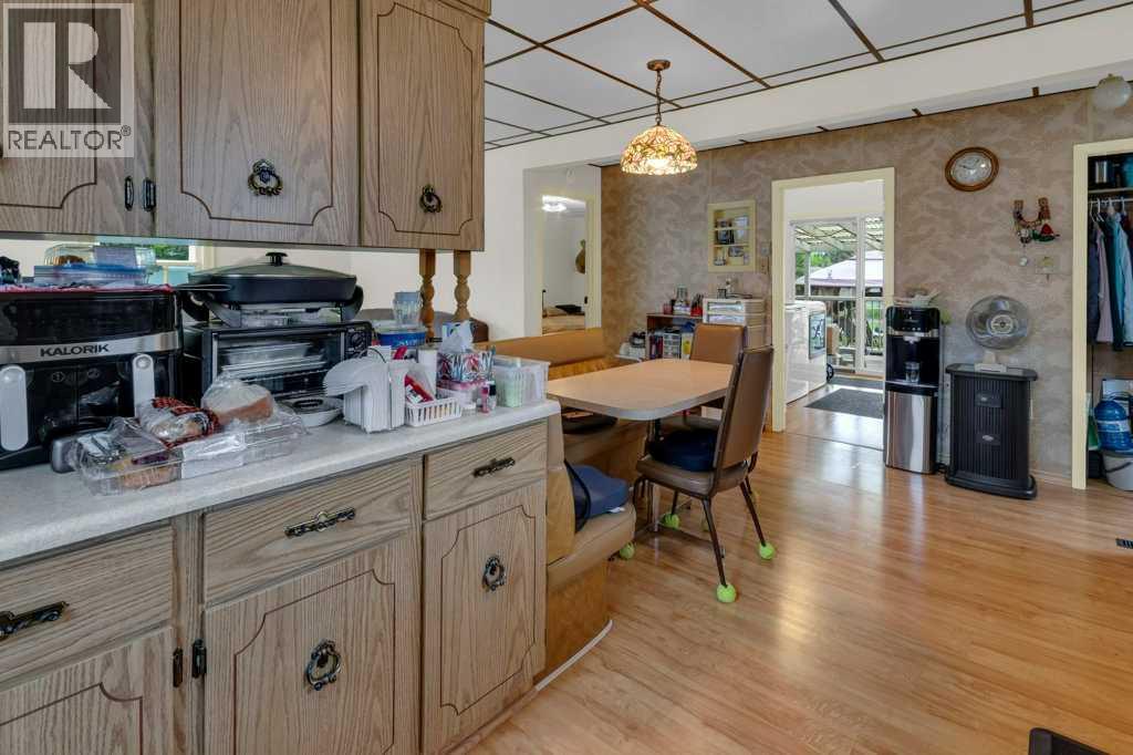 309 4 Avenue, Strathmore, Alberta  T1P 1B4 - Photo 6 - A2323951