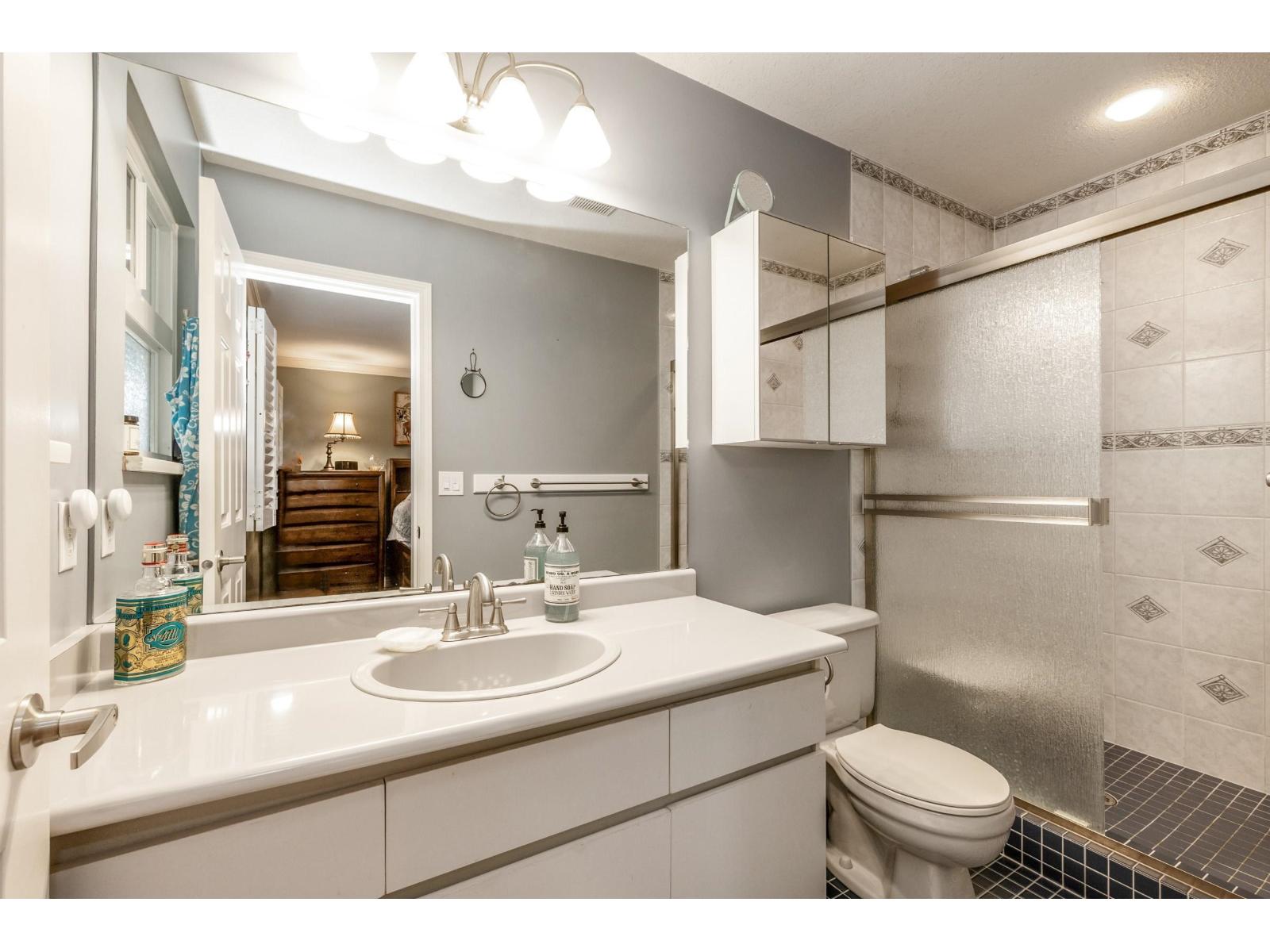 13251 82b Avenue, Surrey, British Columbia  V3W 0P9 - Photo 13 - R3141494