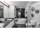 1152 Sunset Drive Unit# 1601, Kelowna, BC V1Y 9R7