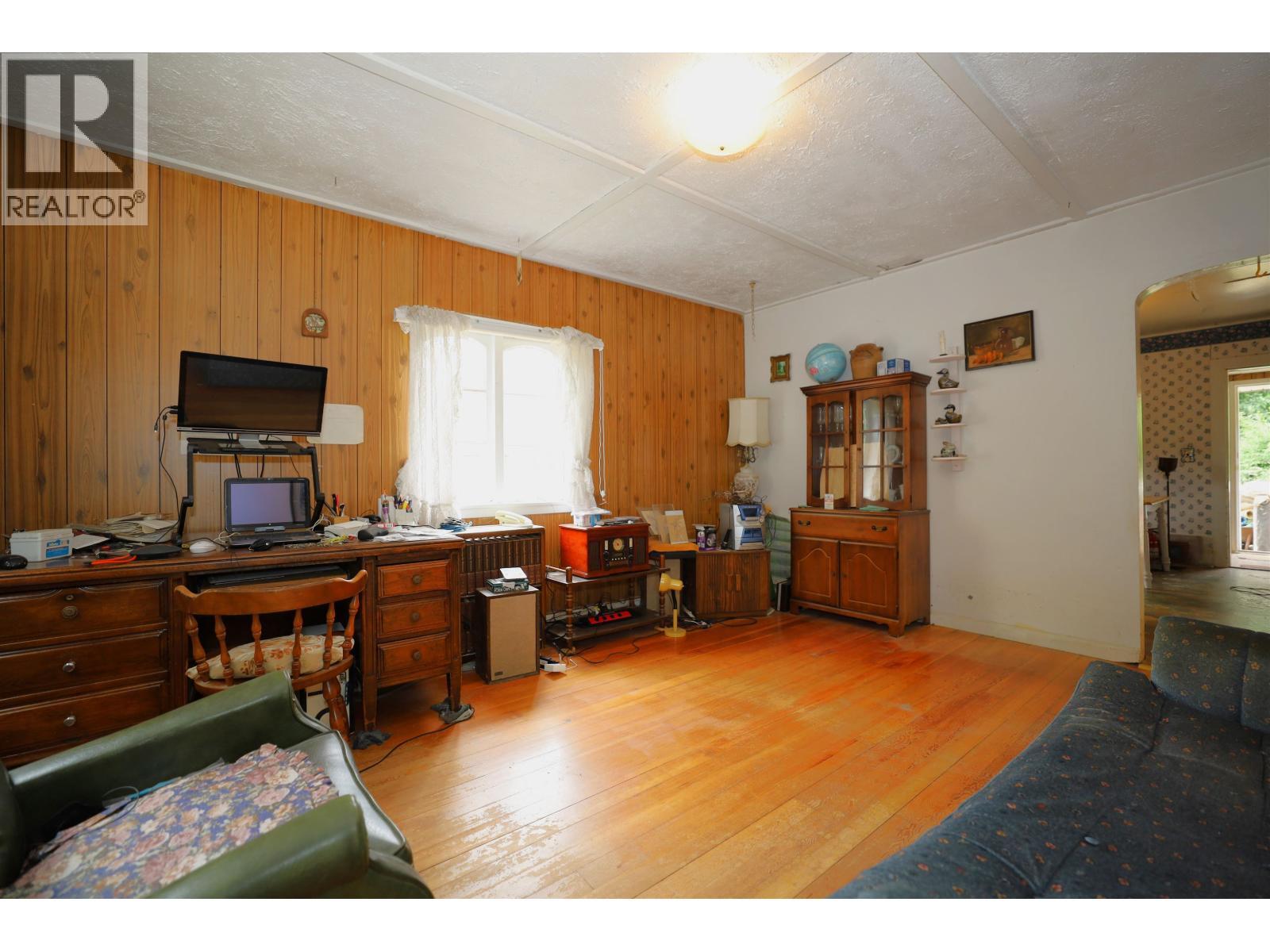 667 Dougall Road, Gibsons, British Columbia V0N 1V8 - Photo 12 - R3141531