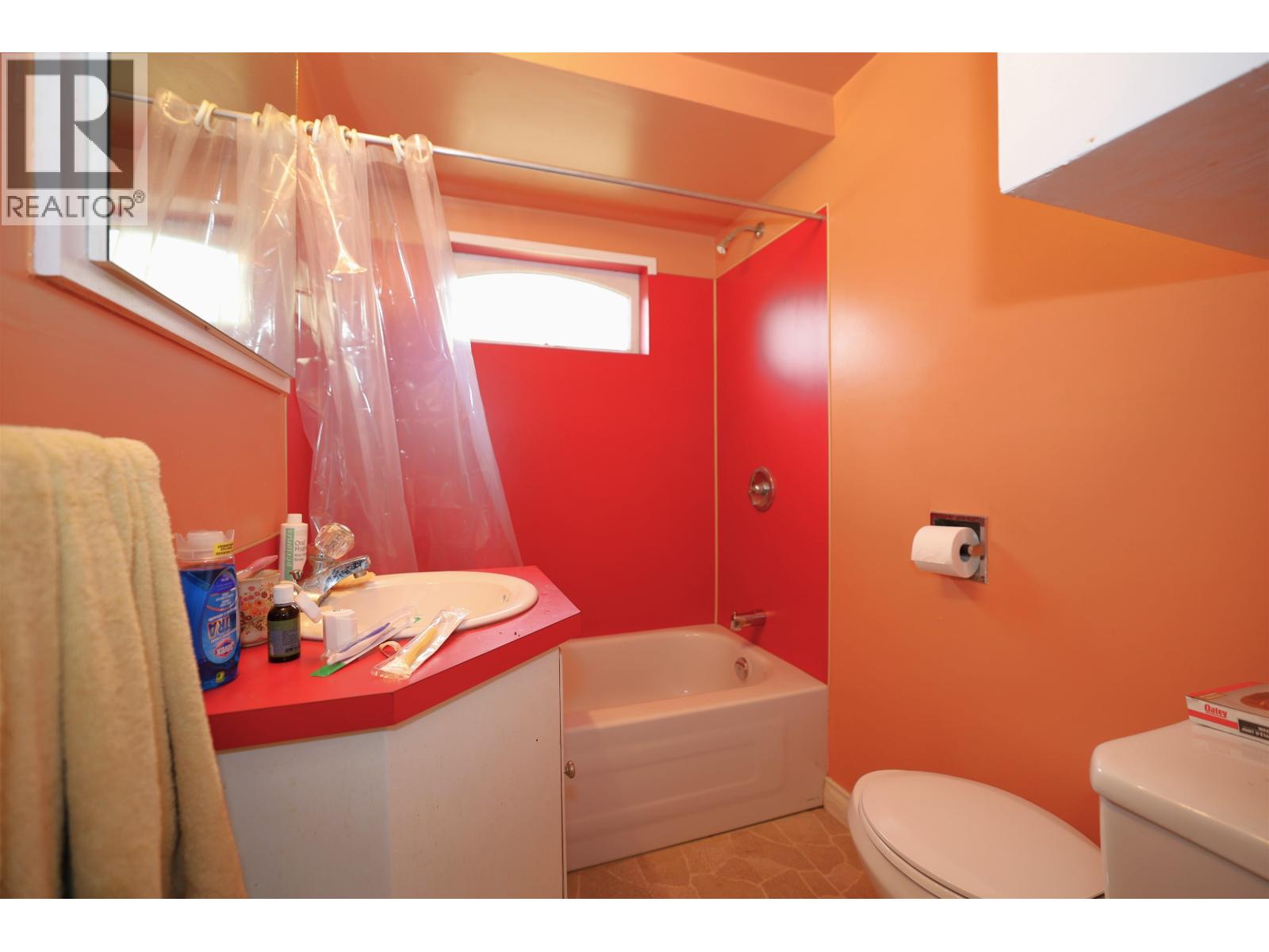 667 Dougall Road, Gibsons, British Columbia V0N 1V8 - Photo 15 - R3141531
