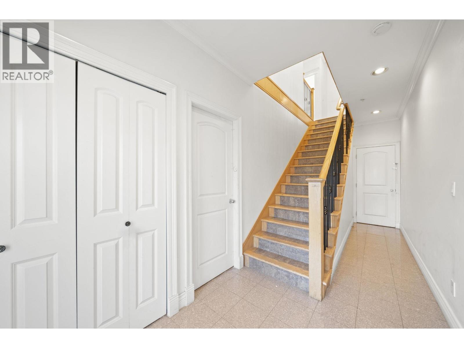 2772 Triumph Street, Vancouver, British Columbia V5K 1T2 - Photo 3 - R3141532