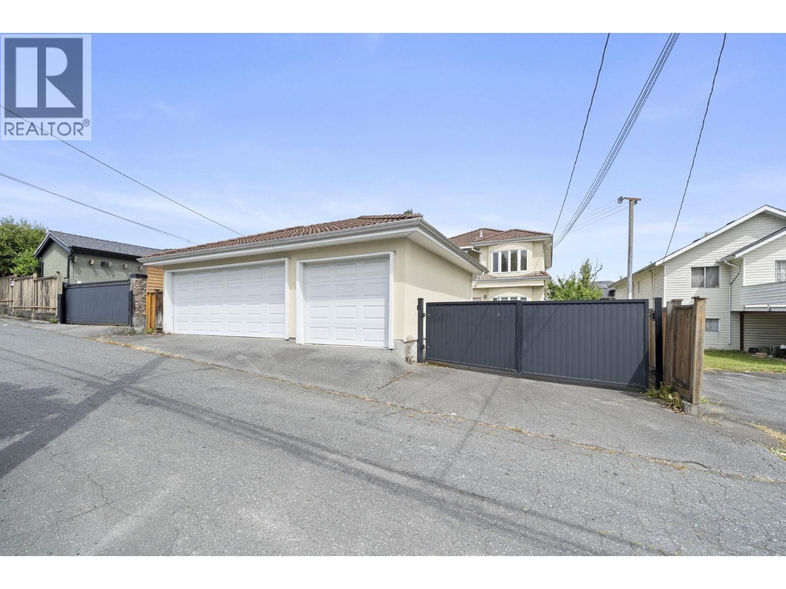 2772 Triumph Street, Vancouver, British Columbia V5K 1T2 - Photo 35 - R3141532