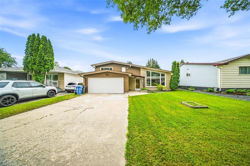 951 Airlies Street, Winnipeg, Manitoba  R2V 3A1 - Photo 35 - 202614736