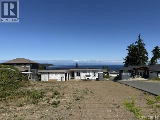 1335 Galerno Rd, Campbell River, British Columbia  V9W 1J8 - Photo 3 - 1036440