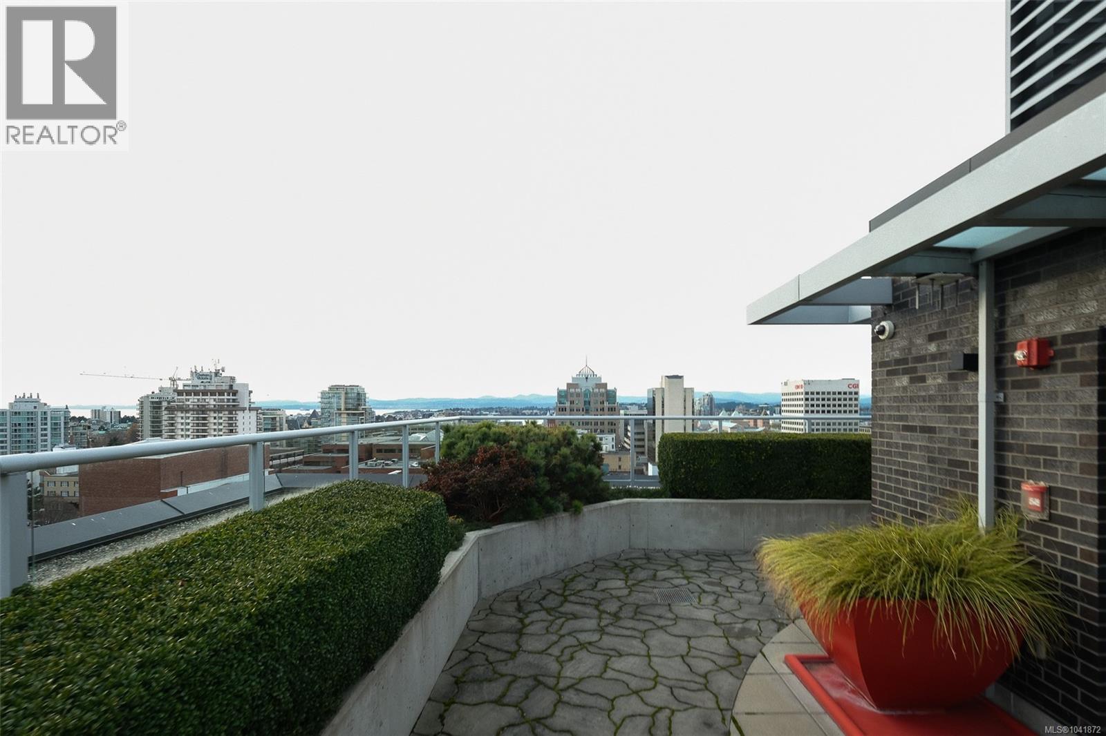 Listing image 42