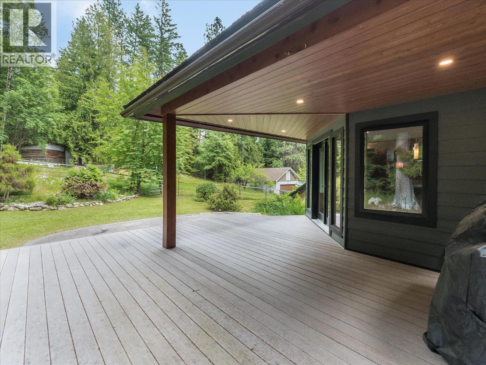 4225 3a Highway, Nelson, British Columbia  V1L 6N1 - Photo 35 - 10392966