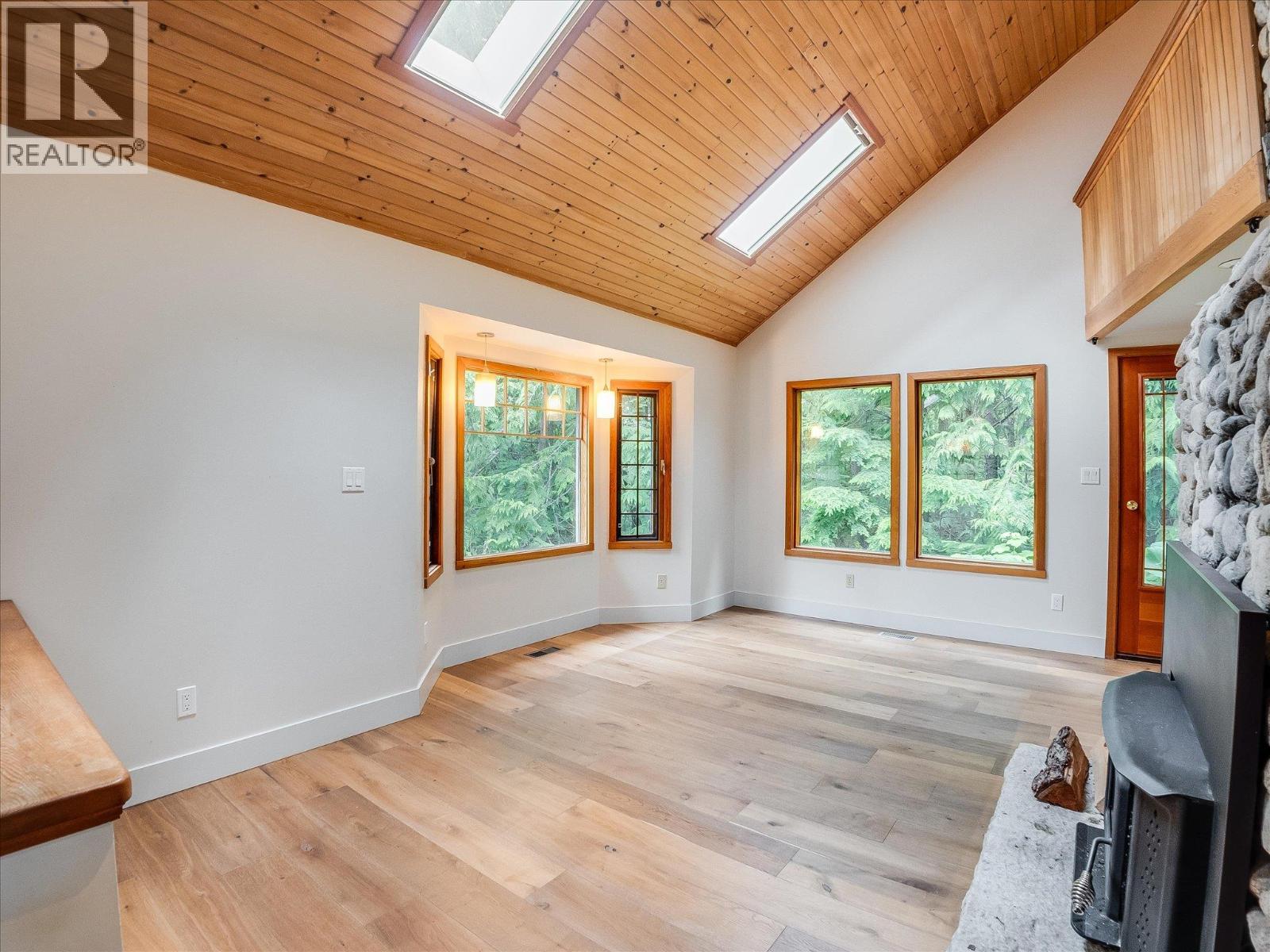 4225 3a Highway, Nelson, British Columbia  V1L 6N1 - Photo 16 - 10392966
