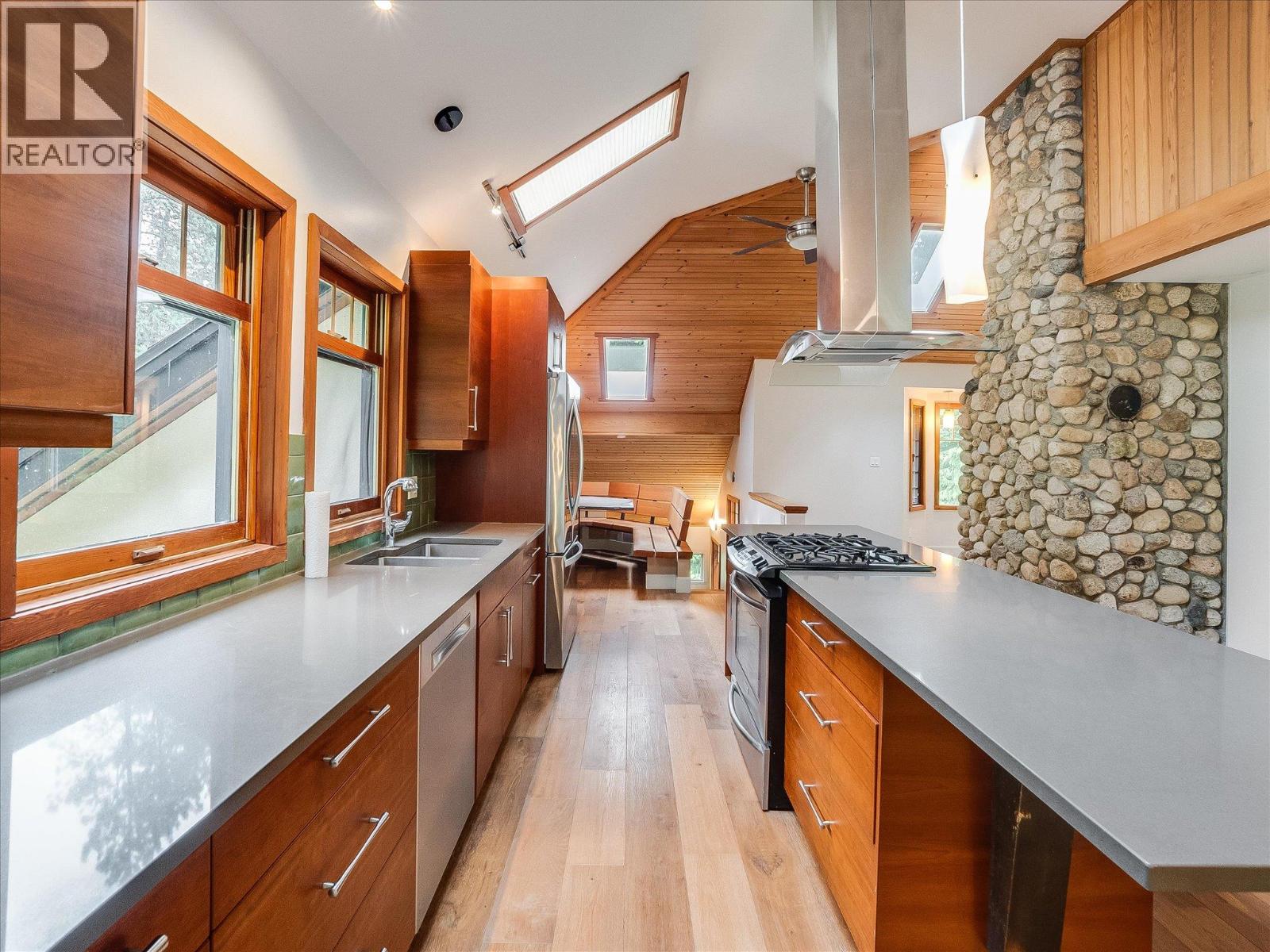 4225 3a Highway, Nelson, British Columbia  V1L 6N1 - Photo 24 - 10392966
