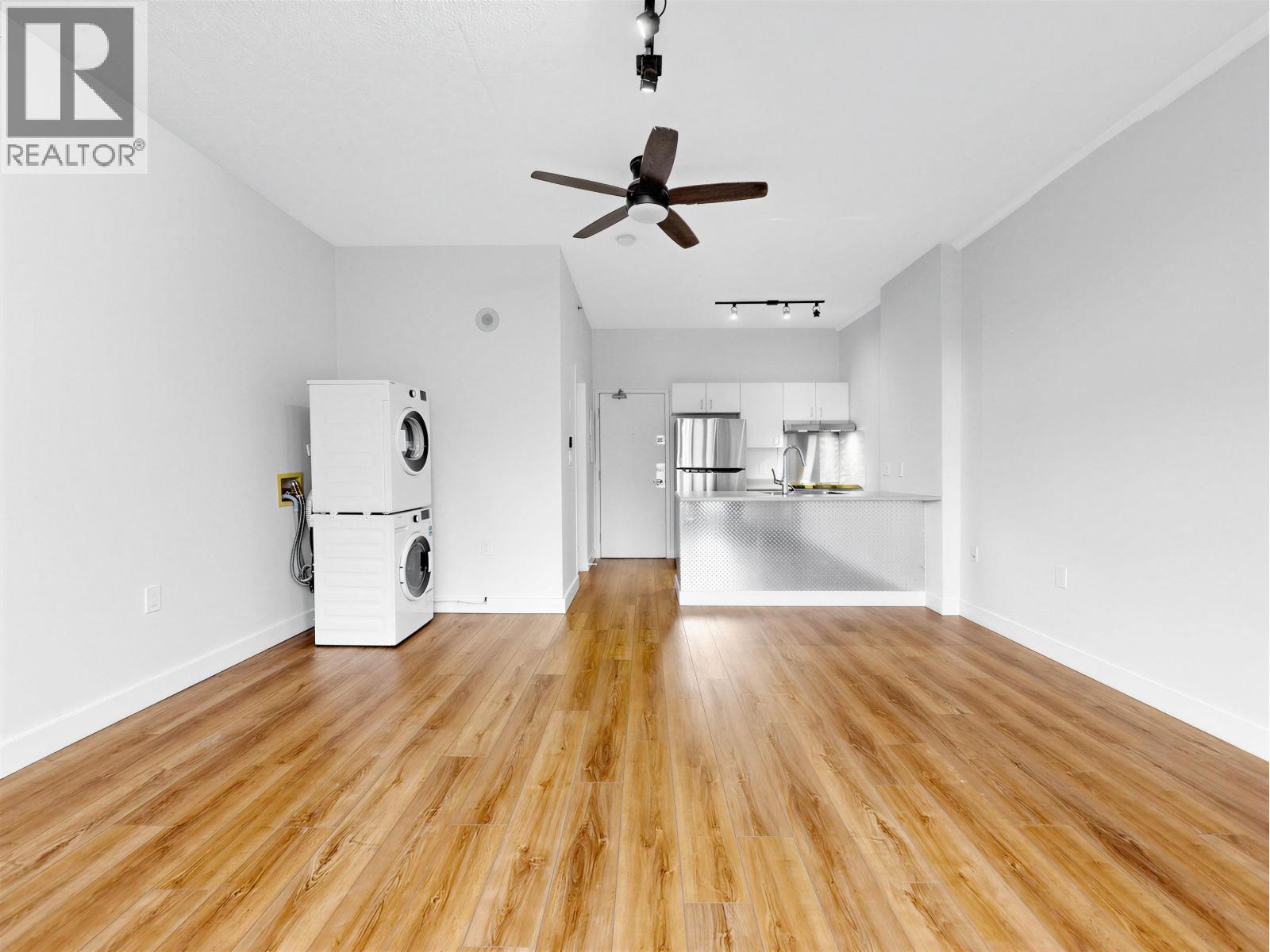 302 22 E Cordova Street, Vancouver, British Columbia  V6A 4G8 - Photo 3 - R3141561