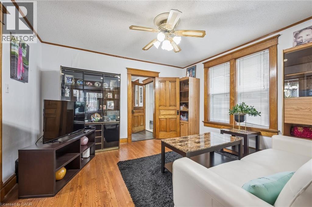 44 Walter Street, Kitchener, Ontario  N2G 1S1 - Photo 11 - 40842557