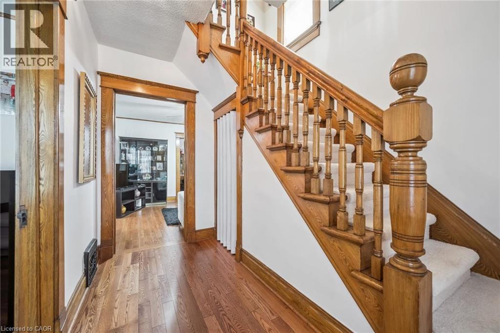 44 Walter Street, Kitchener, Ontario  N2G 1S1 - Photo 6 - 40842557