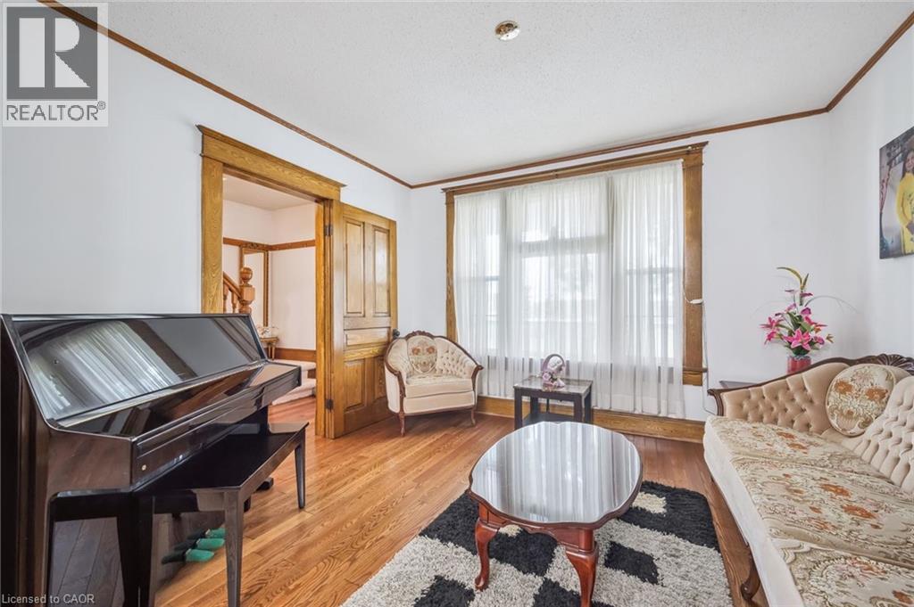 44 Walter Street, Kitchener, Ontario  N2G 1S1 - Photo 8 - 40842557