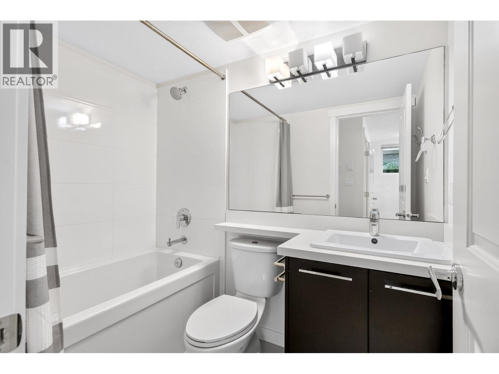 35 3400 Devonshire Avenue, Coquitlam, British Columbia V3E 0L1 - Photo 32 - R3140670