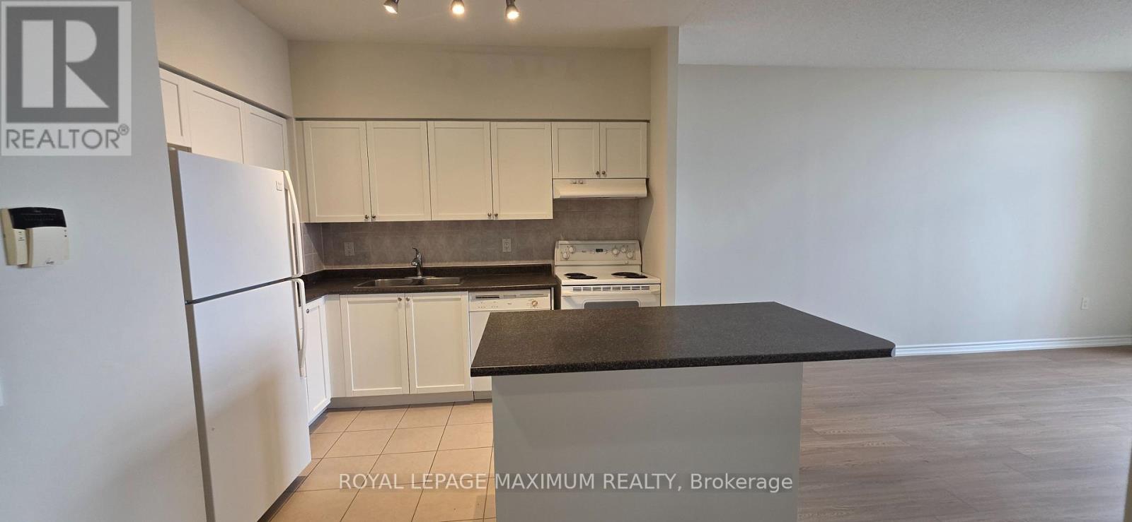 2103 - 55 Strathaven Drive, Mississauga, Ontario  L5R 4G9 - Photo 5 - W13506832