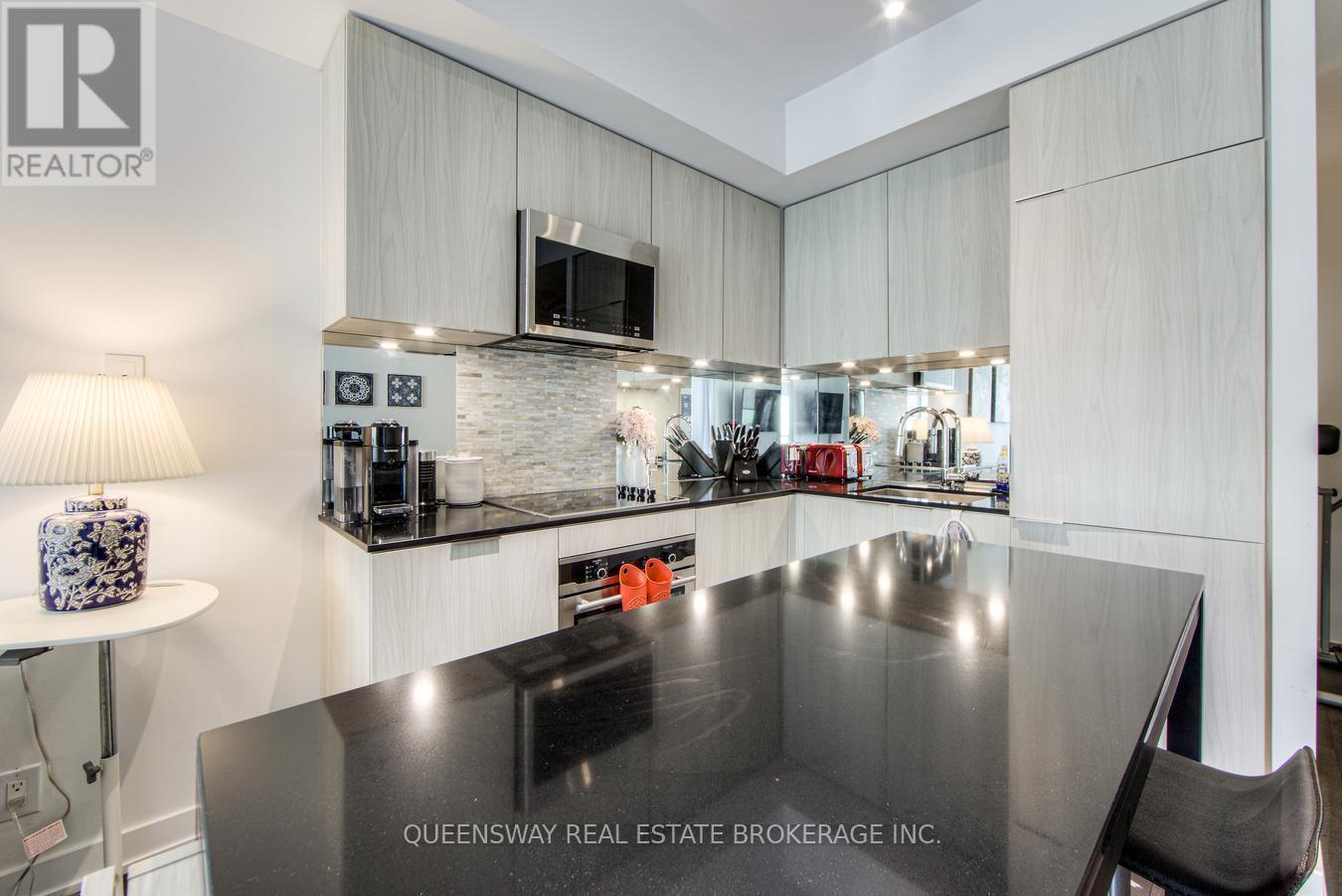 1410 - 609 Avenue Road, Toronto, Ontario  M4V 0B1 - Photo 7 - C13506552