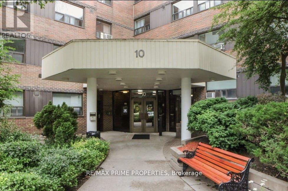 #214 - 10 SUNRISE AVENUE, Toronto, Ontario