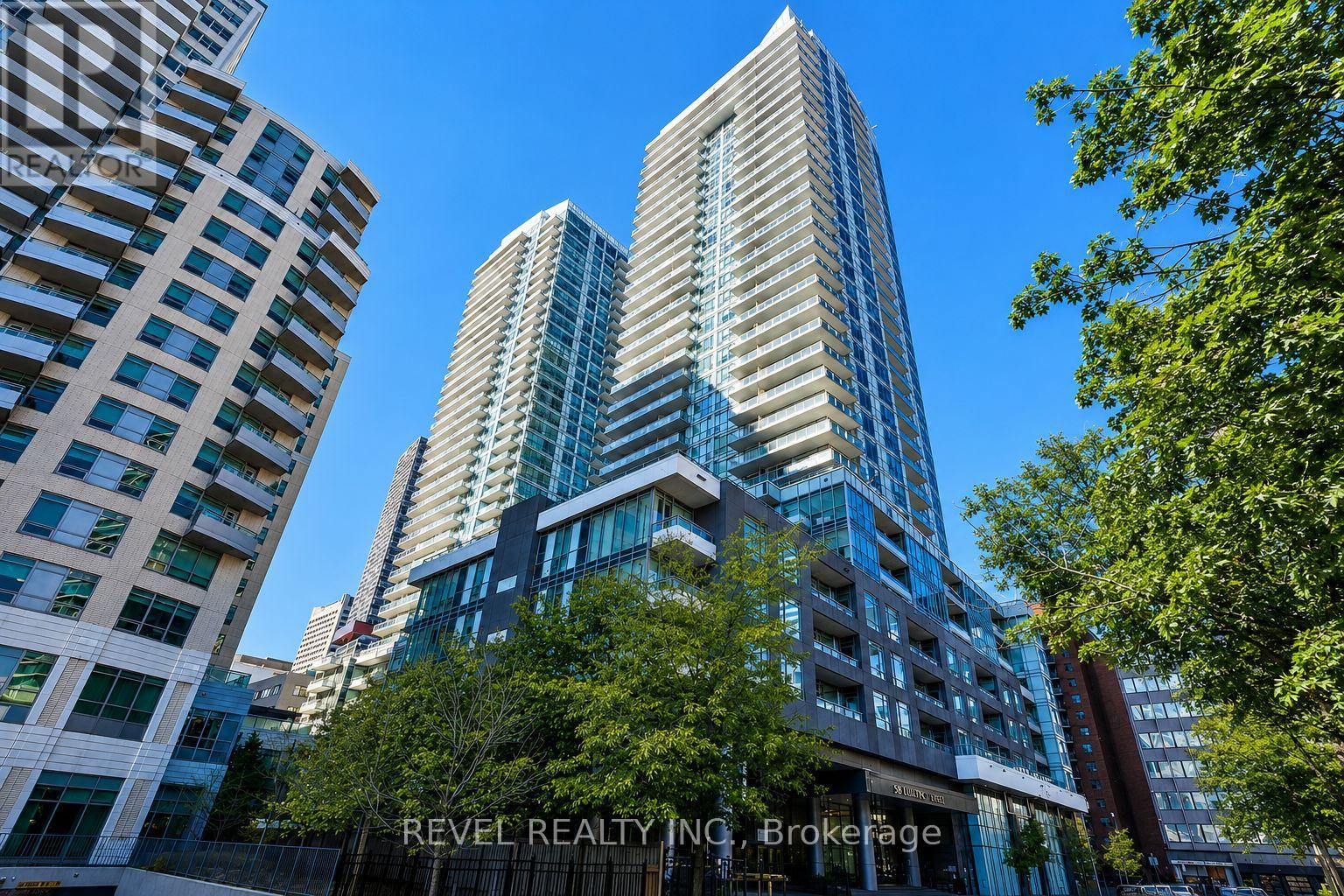 1913 - 98 LILLIAN STREET, Toronto, Ontario
