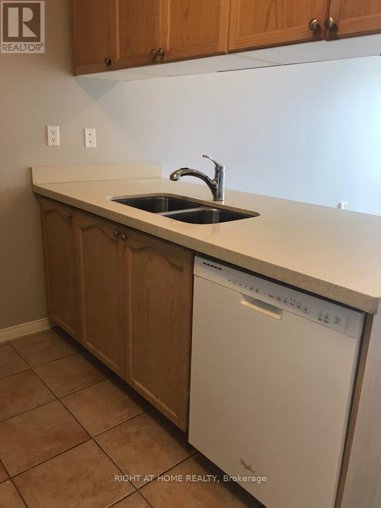 1009 - 887 Bay Street, Toronto, Ontario  M5S 3K6 - Photo 6 - C13506808
