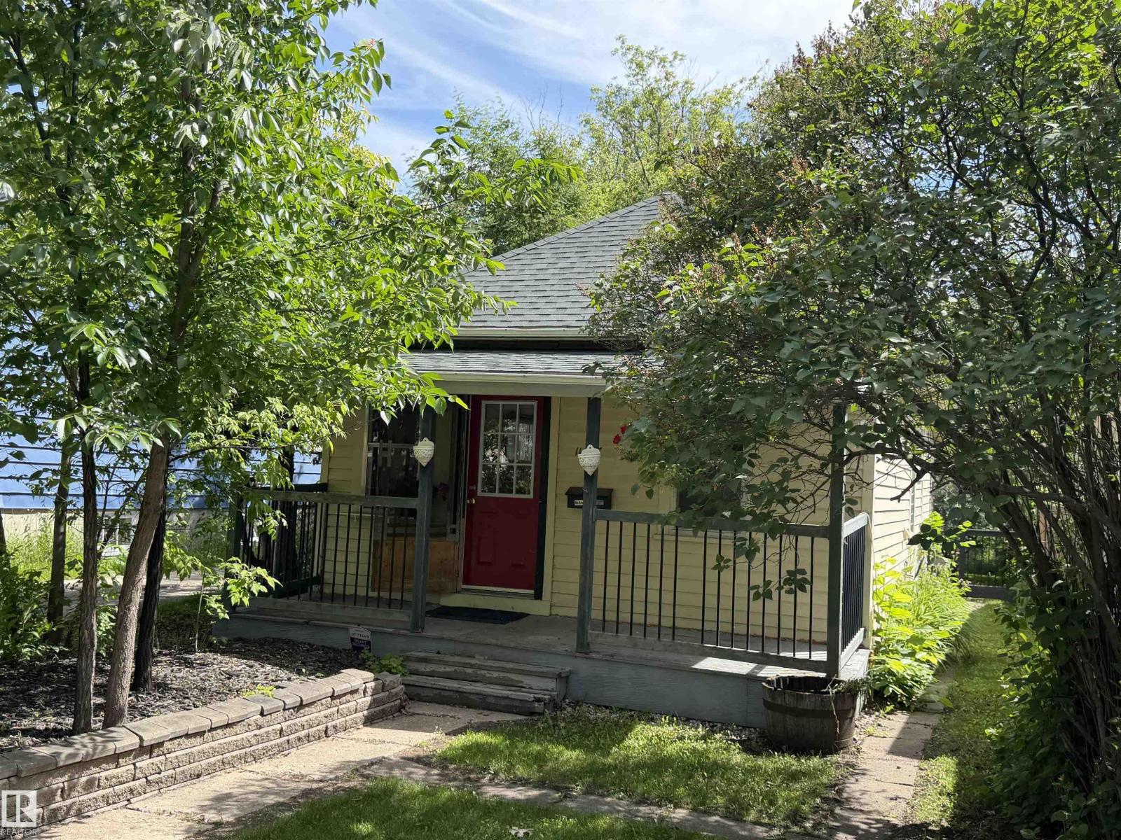 11427 125 ST NW, Edmonton