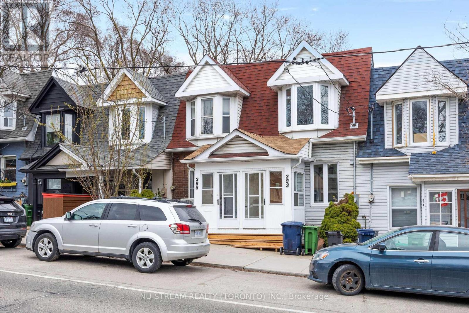 393 JONES AVENUE, Toronto, Ontario