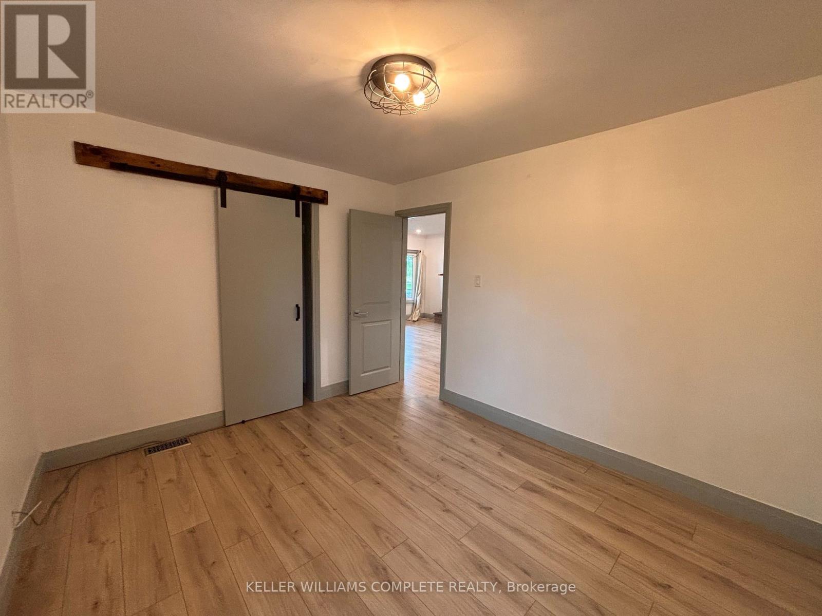 Upper - 14 Elmwood Avenue, St. Catharines, Ontario  L2R 2T7 - Photo 10 - X13506666