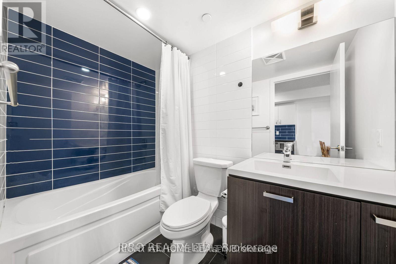 2409 - 125 Redpath Avenue, Toronto, Ontario  M4S 0B5 - Photo 22 - C13507520