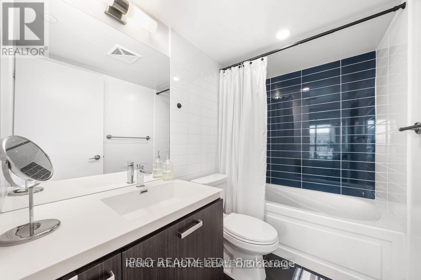 2409 - 125 Redpath Avenue, Toronto, Ontario  M4S 0B5 - Photo 18 - C13507520