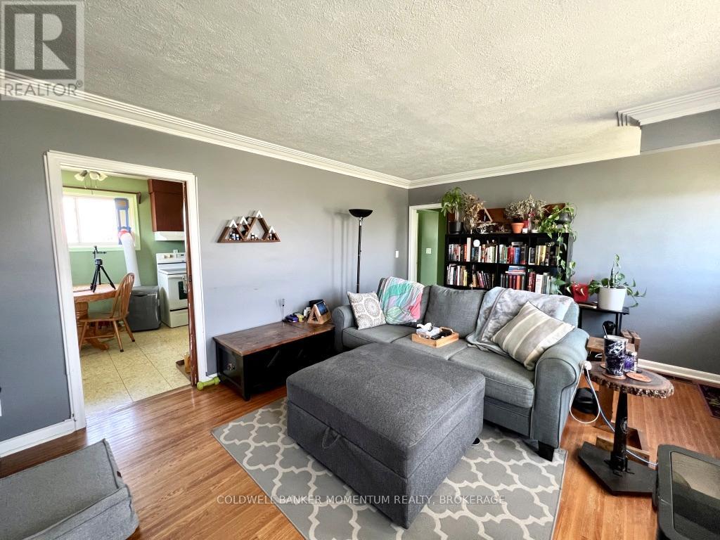 672 East West Line, Niagara-On-The-Lake, Ontario  L0S 1J0 - Photo 4 - X13507174