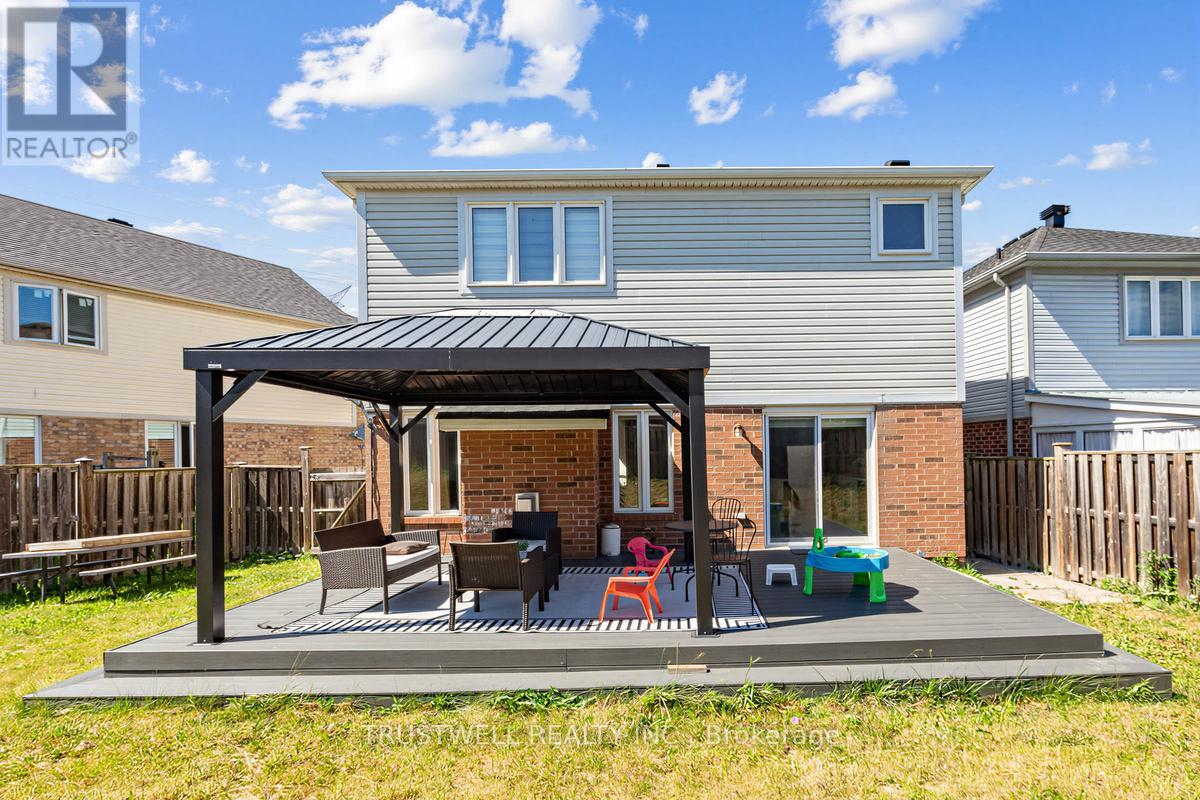 3 Waldron Court, Ajax, Ontario  L1T 4X2 - Photo 32 - E13496764