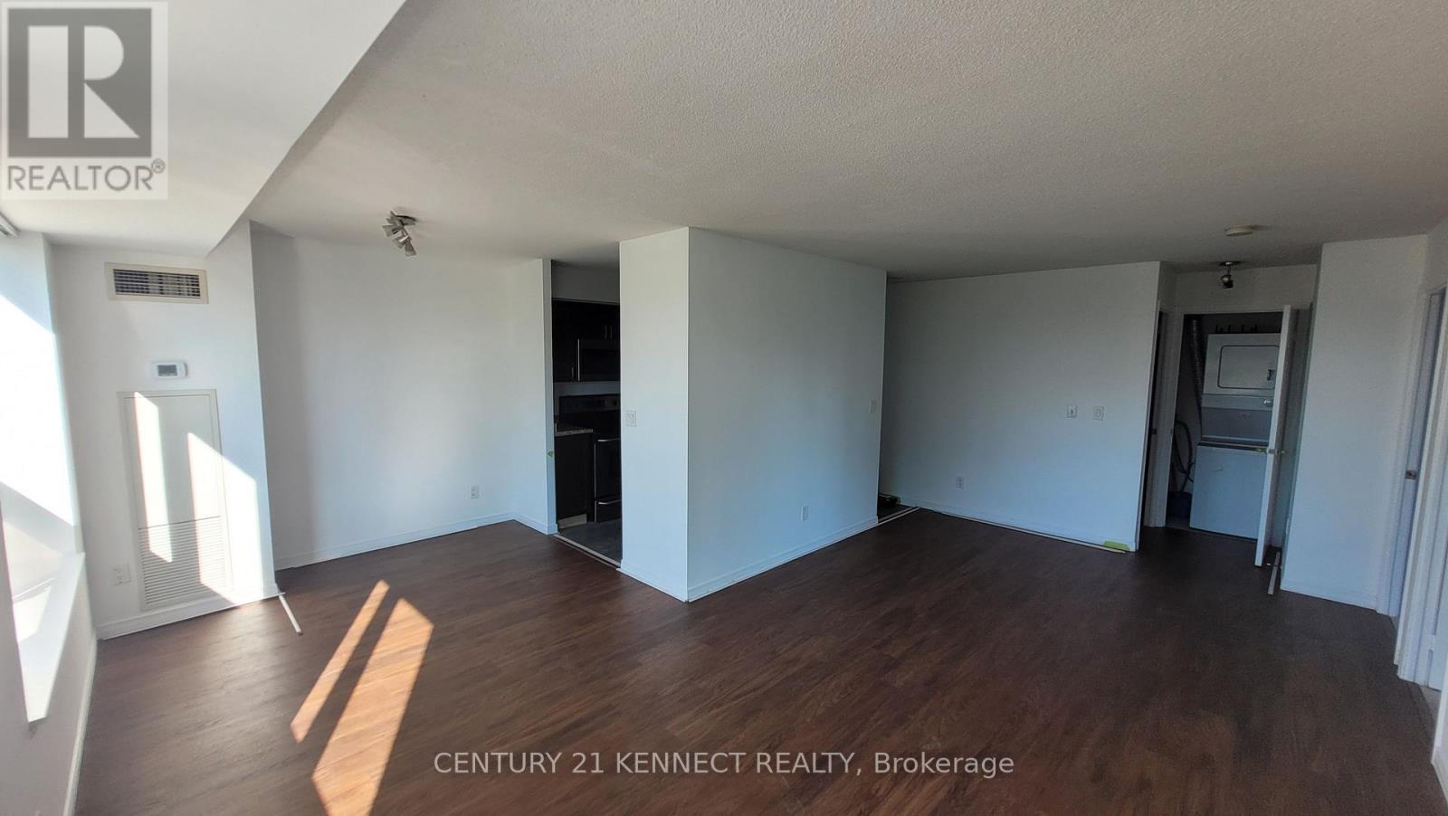 411 - 23 Oneida Crescent, Richmond Hill, Ontario  L4B 0A2 - Photo 13 - N13499028
