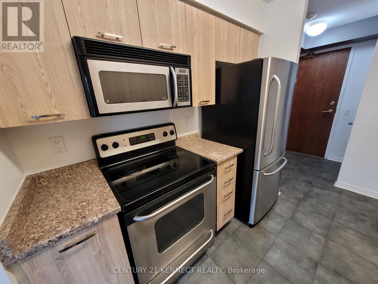 411 - 23 Oneida Crescent, Richmond Hill, Ontario  L4B 0A2 - Photo 15 - N13499028
