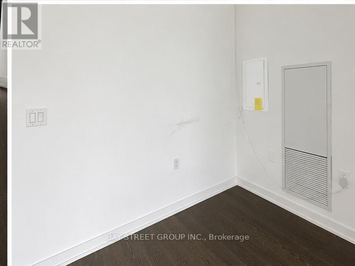 408 - 11 Wellesley Street W, Toronto, Ontario  M4Y 0G4 - Photo 12 - C13507472
