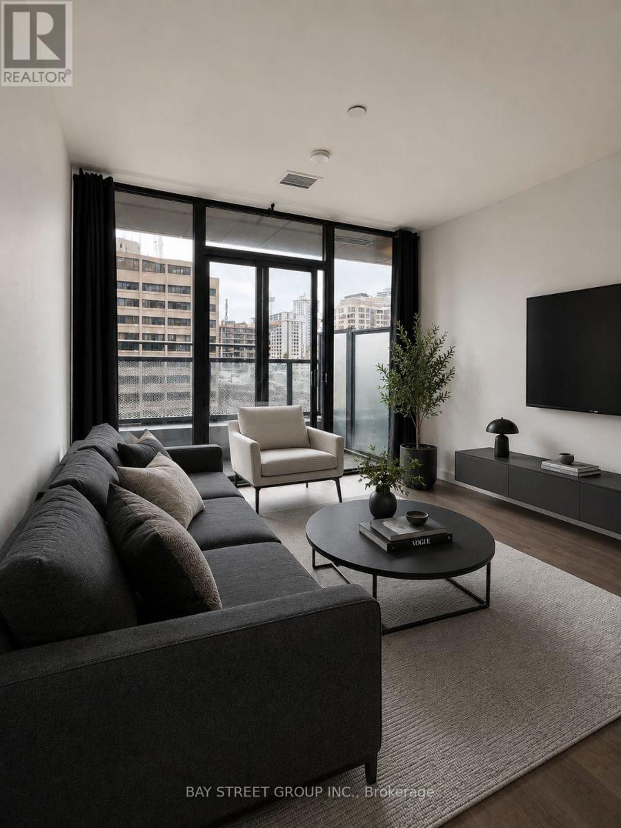 408 - 11 Wellesley Street W, Toronto, Ontario  M4Y 0G4 - Photo 2 - C13507472