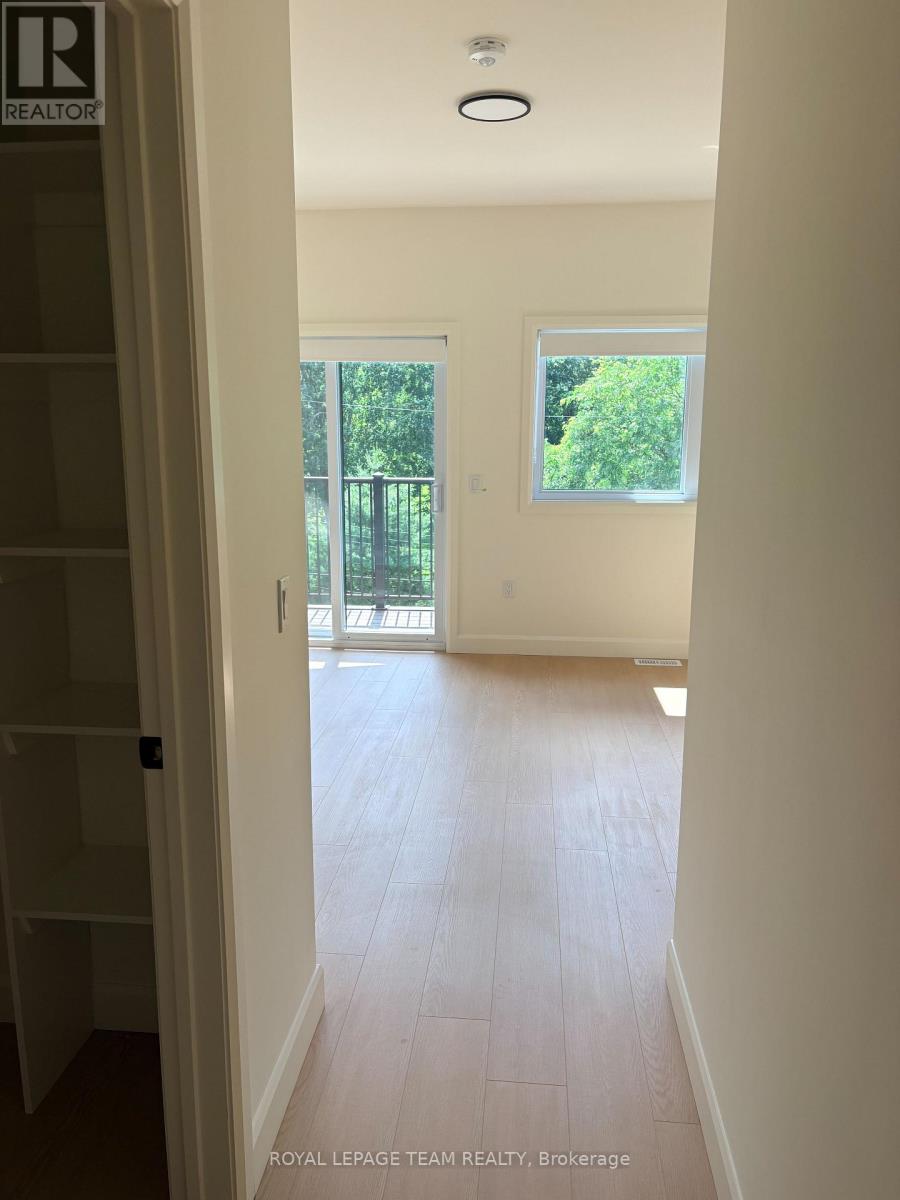 1b - 243 Bradford Street, Ottawa, Ontario  K2B 5Z5 - Photo 11 - X13507000