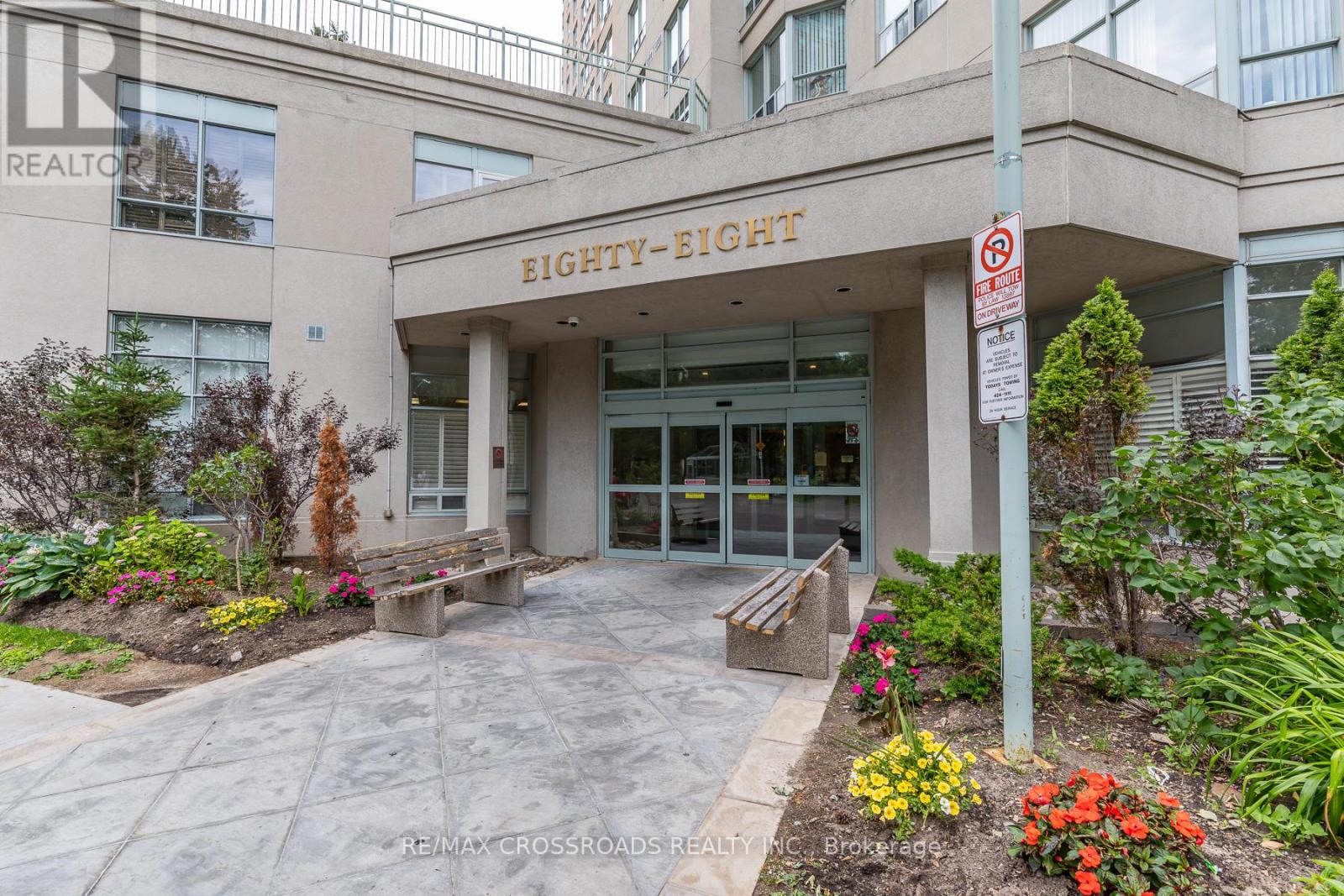1404 - 88 Corporate Drive, Toronto, Ontario  M1H 3G6 - Photo 3 - E13507448